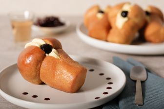 81101 Babà con crema