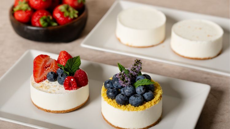 81717 Cheesecake Naked